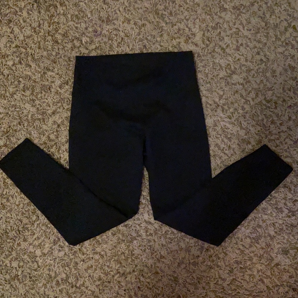 Black leggings